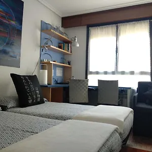 Habitación en casa particular Wellington, Vitoria