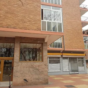 Camping Con Encanto En Piso Familiar A 5 Minutos Del Centro, Vitoria